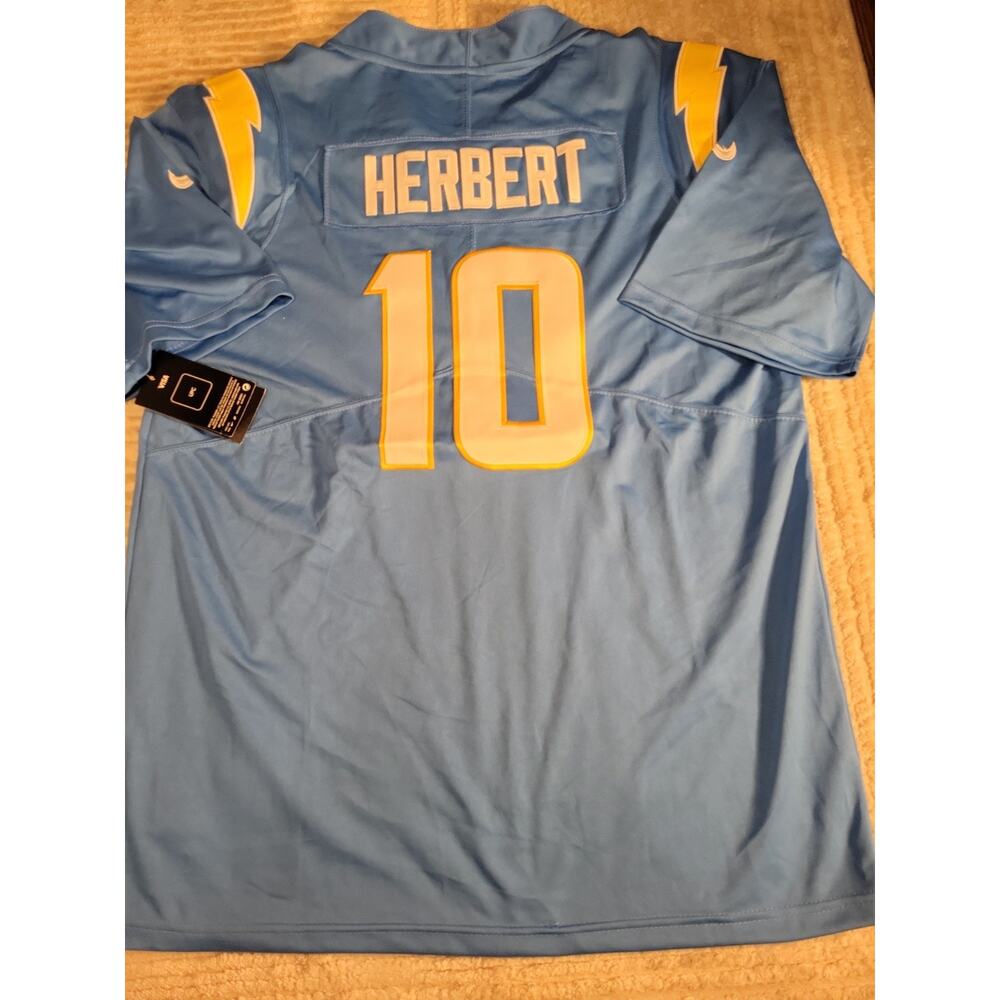 Nike Justin Herbert Los Angeles Chargers Football Jersey Mens Medium Adult NWT - Picture 11 of 11